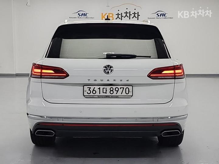 Volkswagen Touareg 3.0 TDI Prestige 4