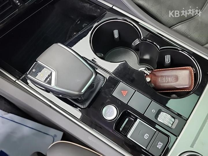 Volkswagen Touareg 3.0 TDI Prestige 9