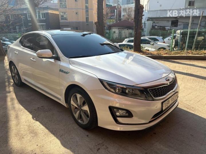 Kia K5 Hybrid 500H Prestige