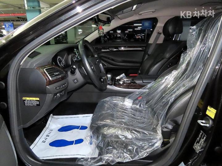 Genesis EQ900 3.8 GDI AWD Premium Luxury 7