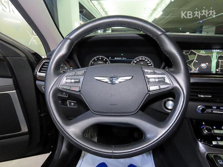 Genesis EQ900 3.8 GDI AWD Premium Luxury 9