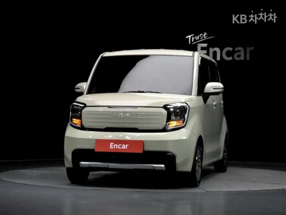 2023 - kia kia