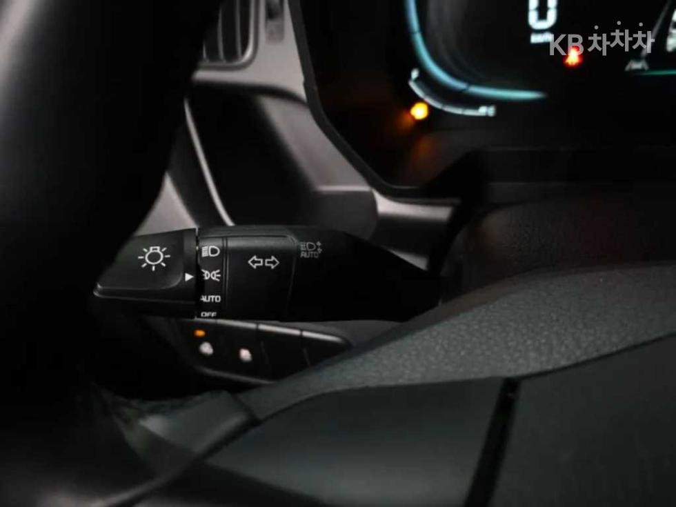 2023 - kia kia