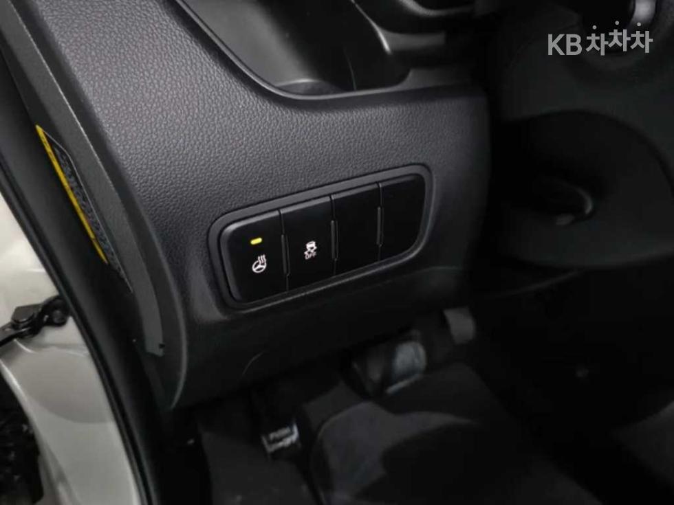 2023 - kia kia
