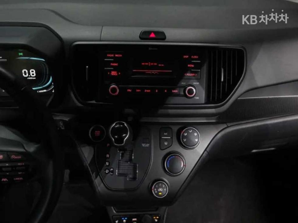2023 - kia kia