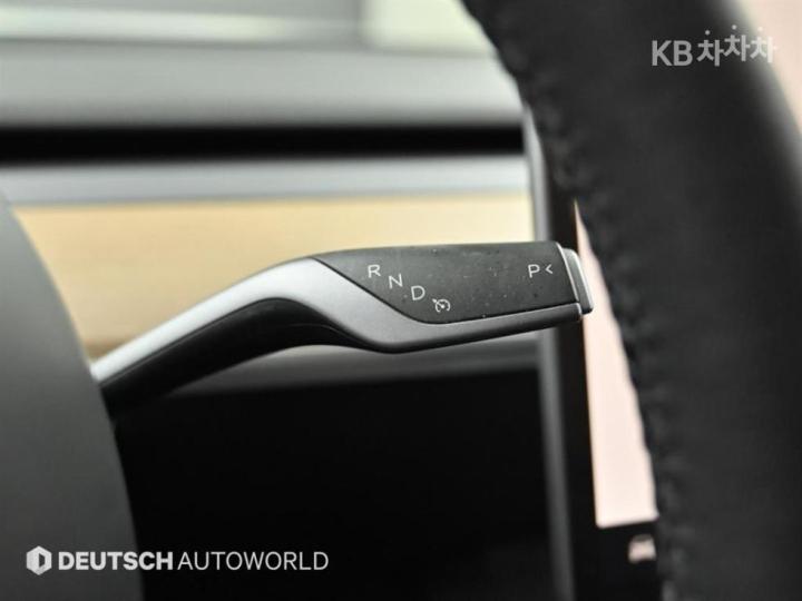 Tesla Model 3 Long Range 10