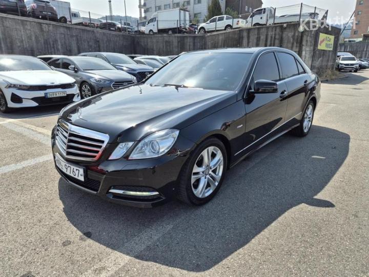 Mercedes-Benz E-Class New E220 CDI Avantgarde W212