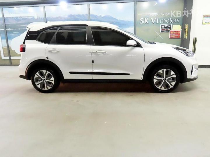 Kia Niro Plus EV Earth 4