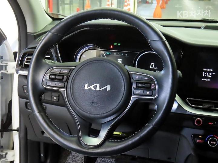 Kia Niro Plus EV Earth 9