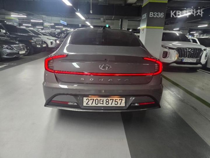 Hyundai Sonata DN8 2.0 Premium 5