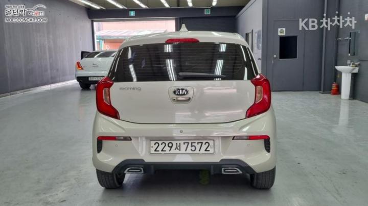 Kia Morning Urban JA 1.0 Gasoline Prestige 5