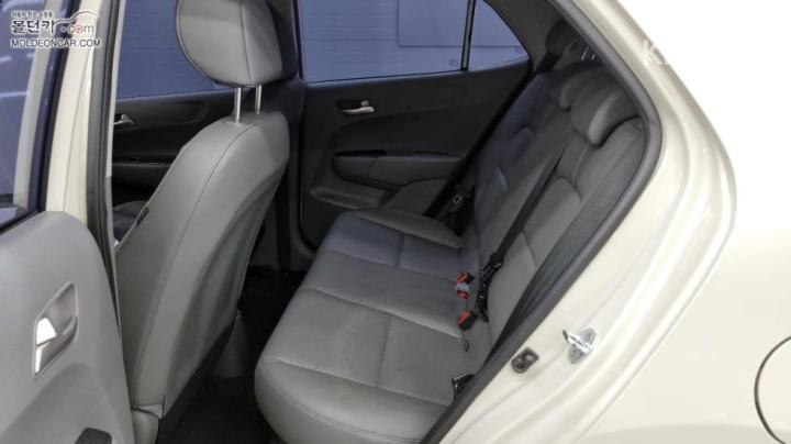 Kia Morning Urban JA 1.0 Gasoline Prestige 9