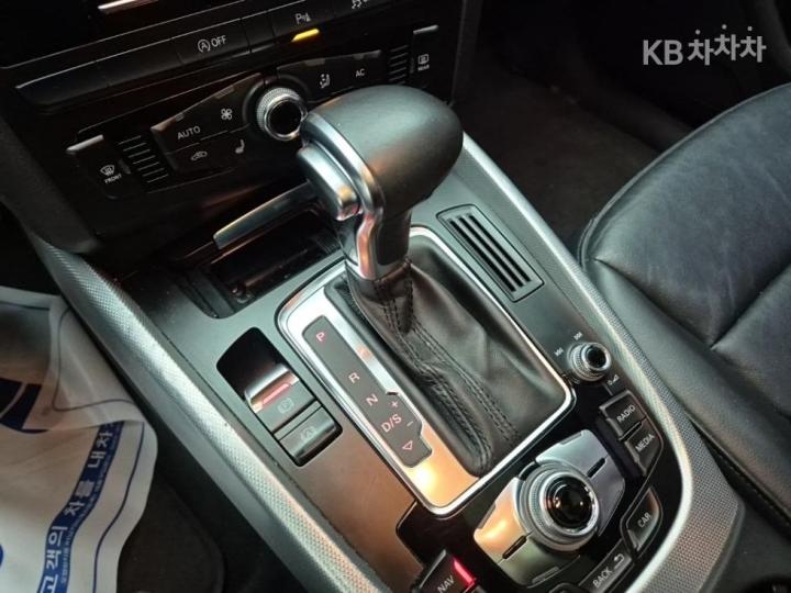 Audi Q5 2.0 TDI Quattro Dynamic 8R 9