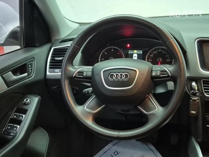 Audi Q5 2.0 TDI Quattro Dynamic 8R 10