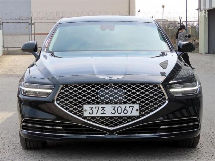 Genesis G90 3.8 GDi AWD Luxury