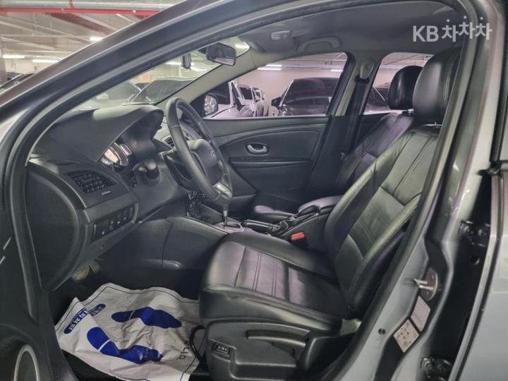 Renault SM3 Neo LE Base Type 6