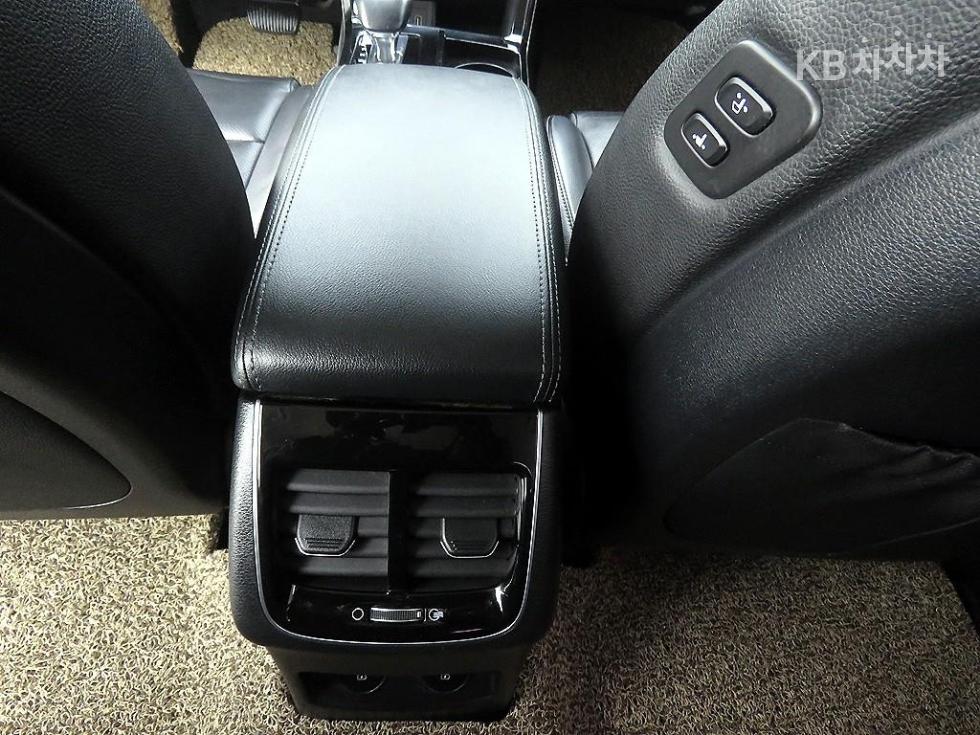 2020 - kia k7