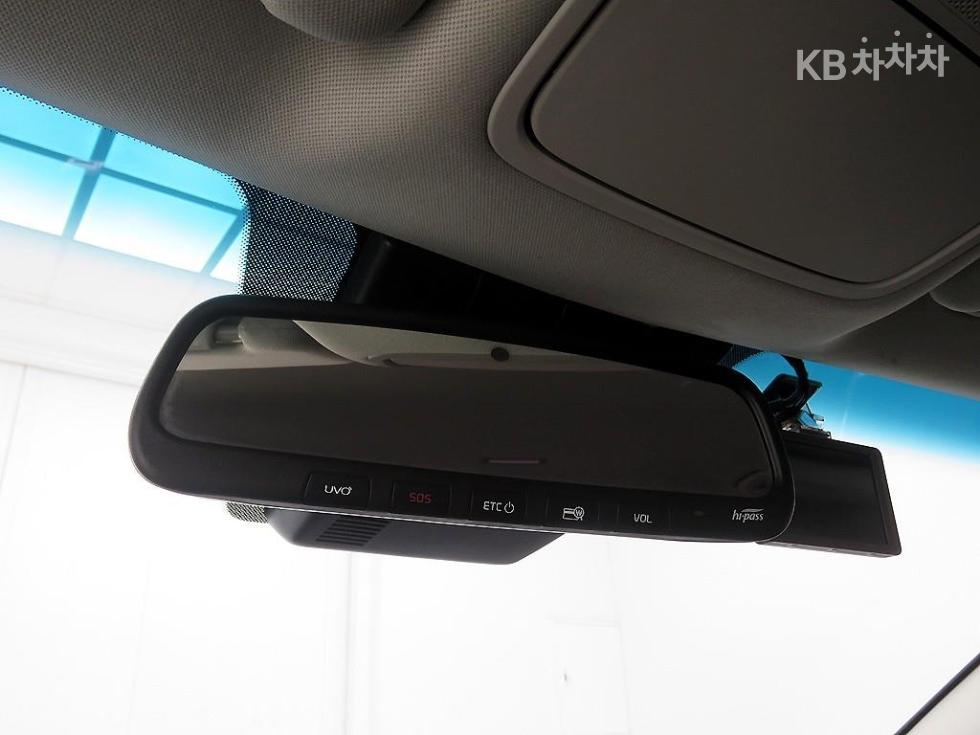 2020 - kia k7