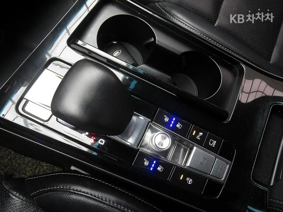 2020 - kia k7