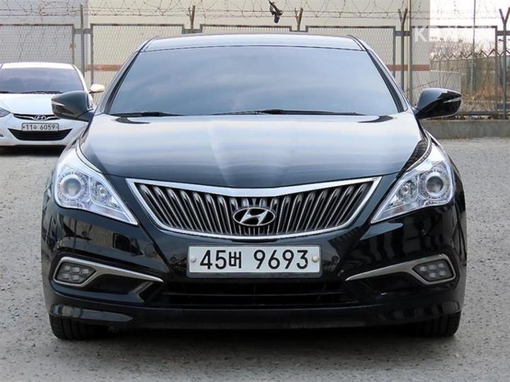 Hyundai Grandeur Hybrid Premium