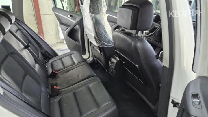 Volkswagen Tiguan New 2.0 TDI Premium 5N 7