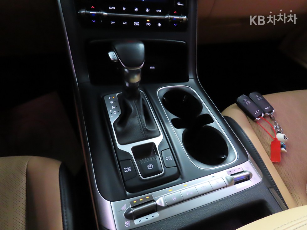 2022 - kia carnival