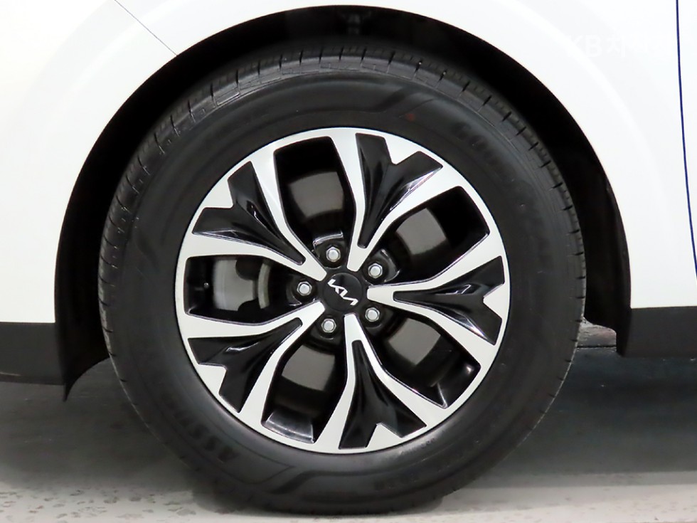2022 - kia carnival