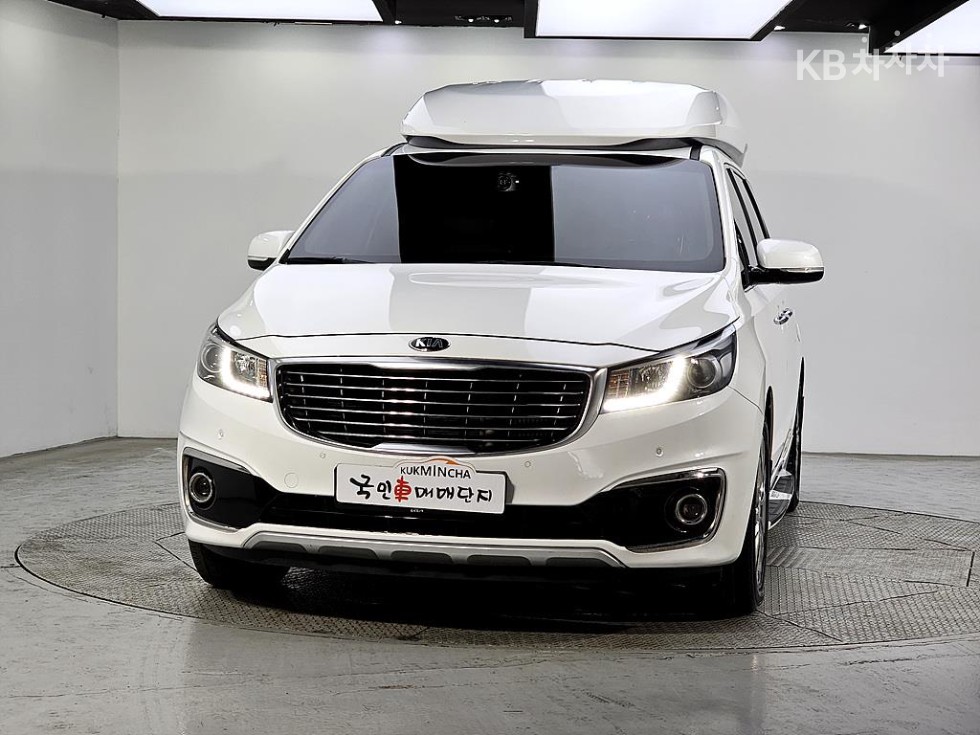 2018 - kia carnival