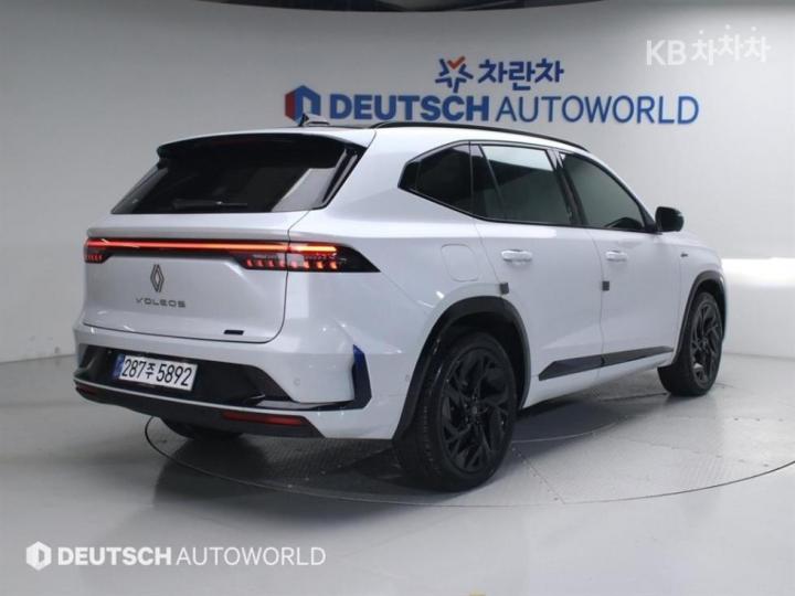 Renault Koleos E-Tech Hybrid Esprit Alpine 3
