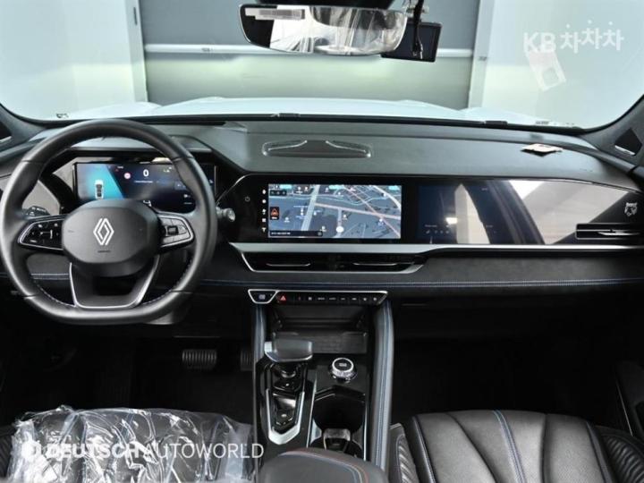 Renault Koleos E-Tech Hybrid Esprit Alpine 8