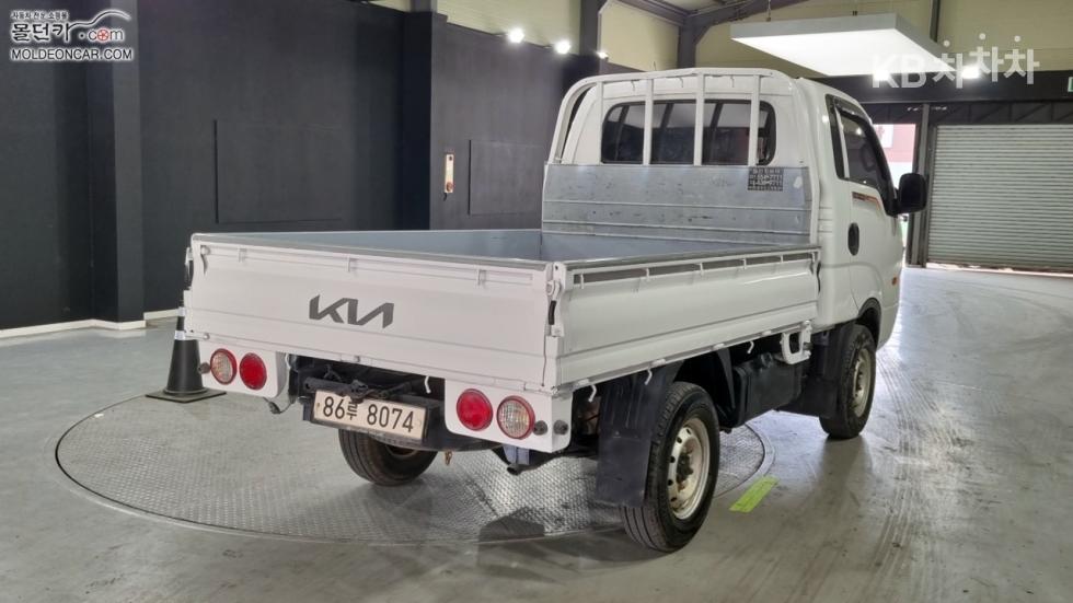 2016 - kia bongo iii