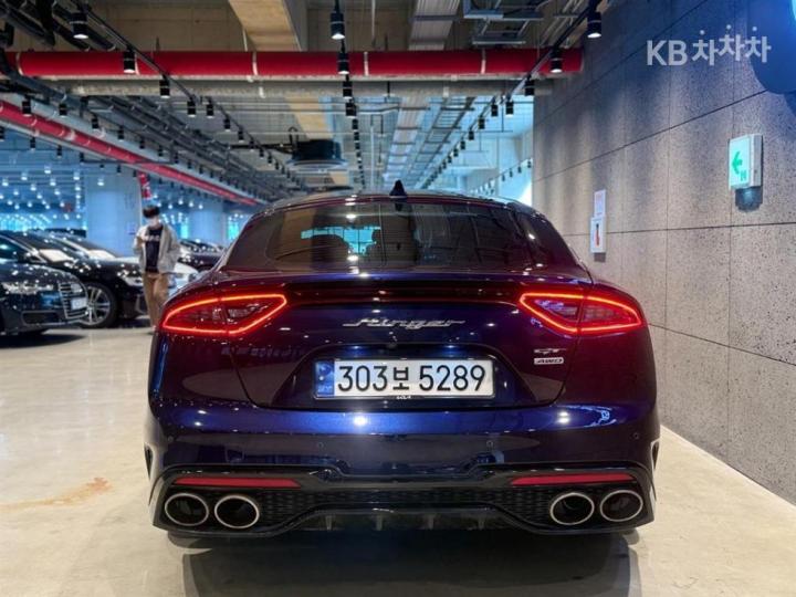 Kia Stinger 3.3 Turbo 4WD GT 5