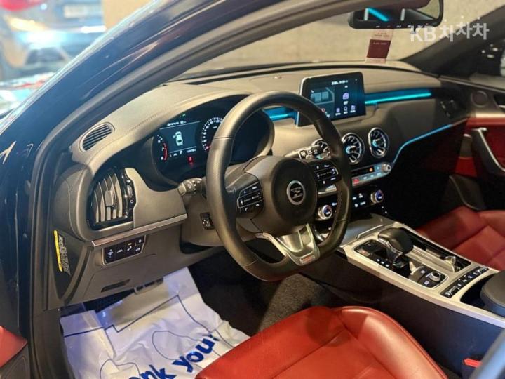 Kia Stinger 3.3 Turbo 4WD GT 6