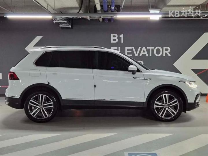 Volkswagen Tiguan 2.0 TDI Prestige 4