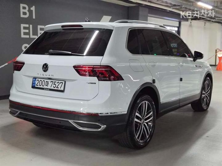 Volkswagen Tiguan 2.0 TDI Prestige 5