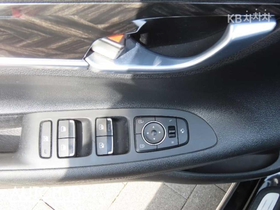 Hyundai Grandeur — miniaturë 13