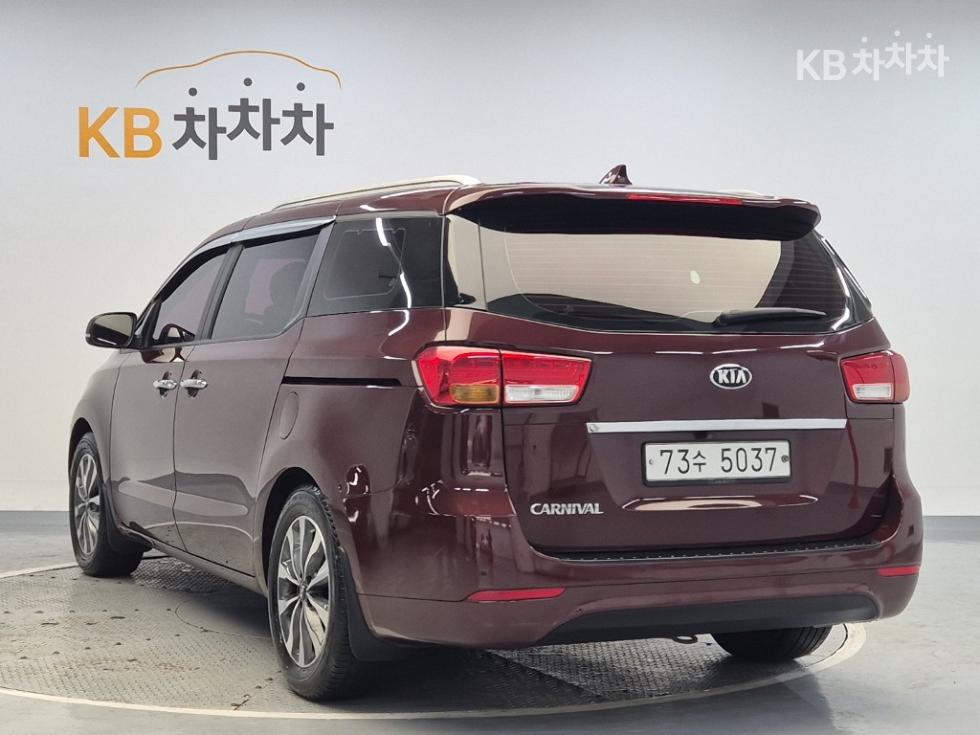2015 - kia carnival