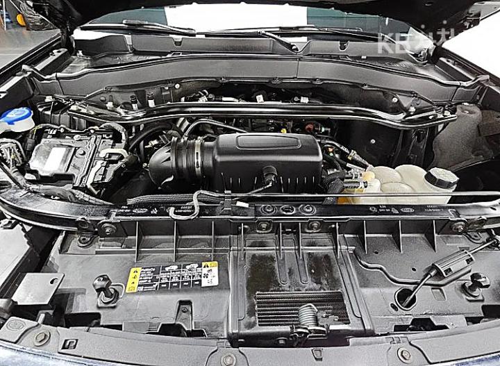 Ford Explorer Gasoline Turbo 2.3 AWD Limited 8