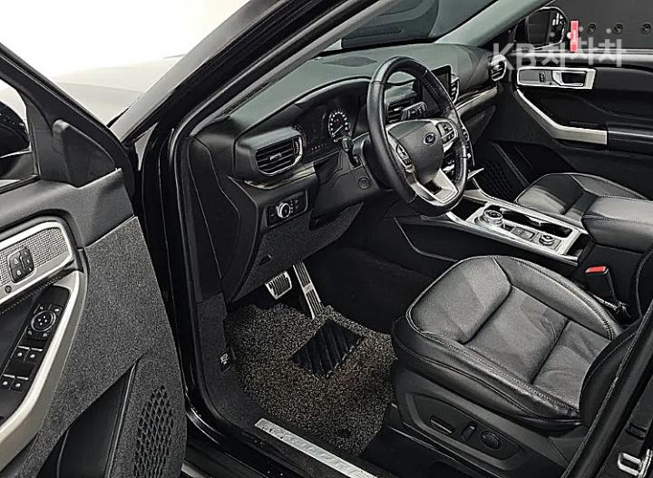 Ford Explorer Gasoline Turbo 2.3 AWD Limited 9