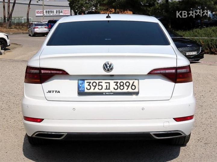 Volkswagen Jetta The 1.4 TSI Prestige 5