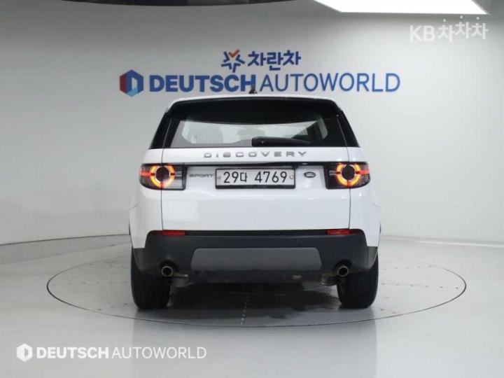 Land Rover Discovery Sport 2.0 TD4 SE 5