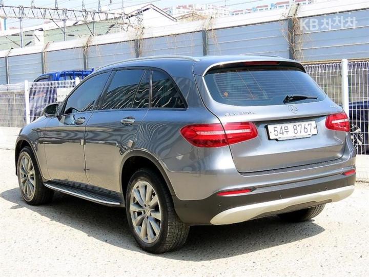 Mercedes-Benz GLC-Class X253 350e 4Matic Premium 4