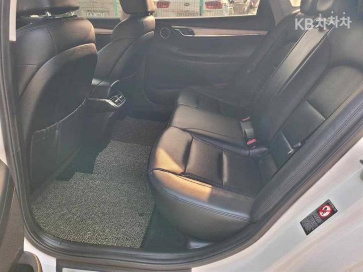 Hyundai Grandeur LPi 3.0 Modern 9