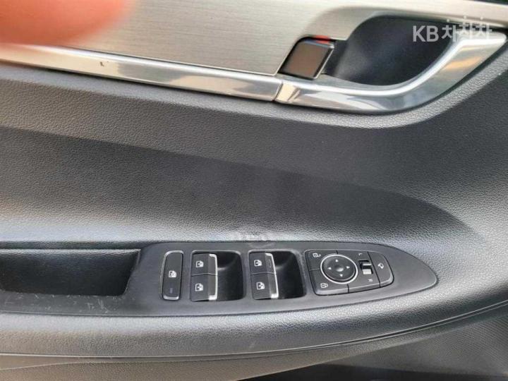 Hyundai Grandeur LPi 3.0 Modern 10