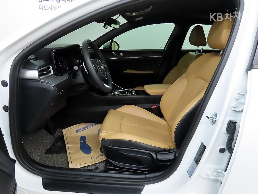 2021 - kia k5