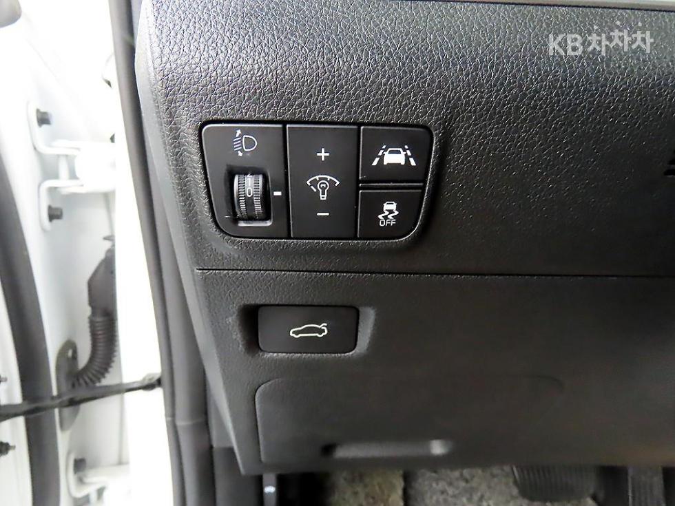 2021 - kia k5
