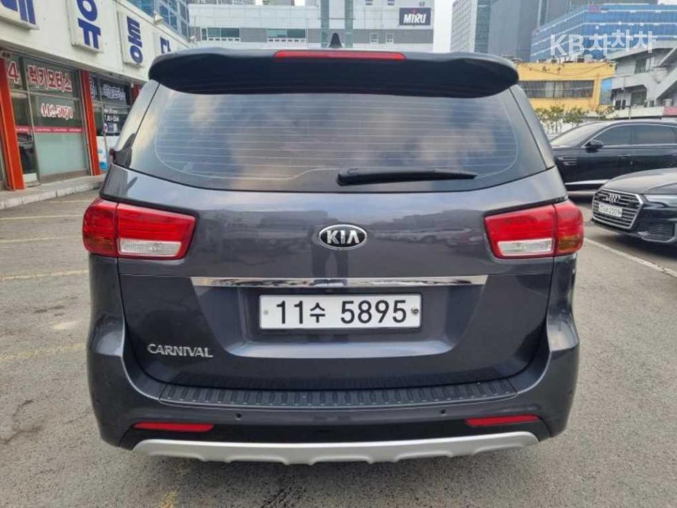 2016 - kia carnival
