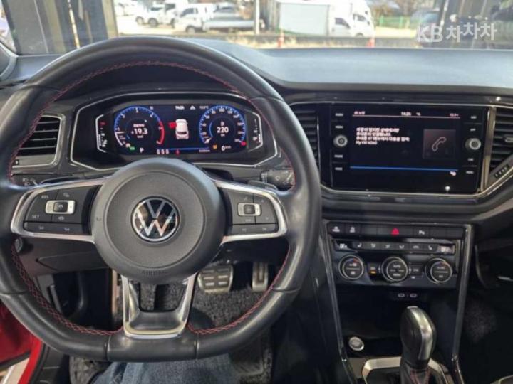 Volkswagen T-Roc 2.0 TDI Prestige 7