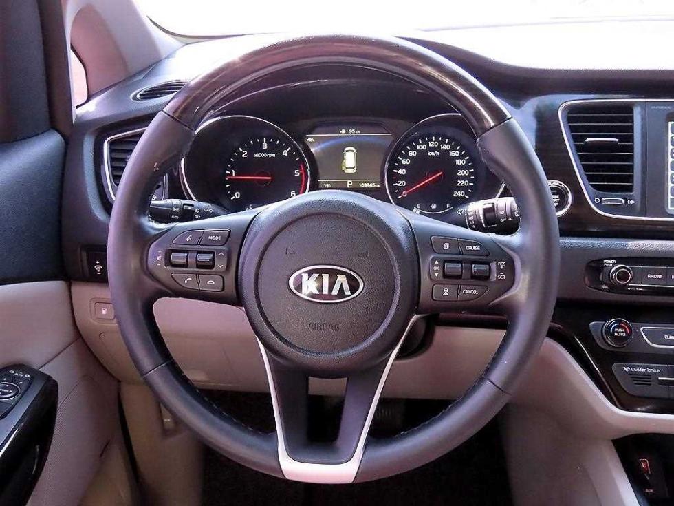 2019 - kia carnival