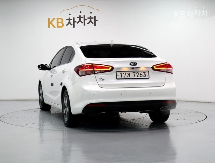 Kia K3 1.6 Gasoline Trendy Style 5